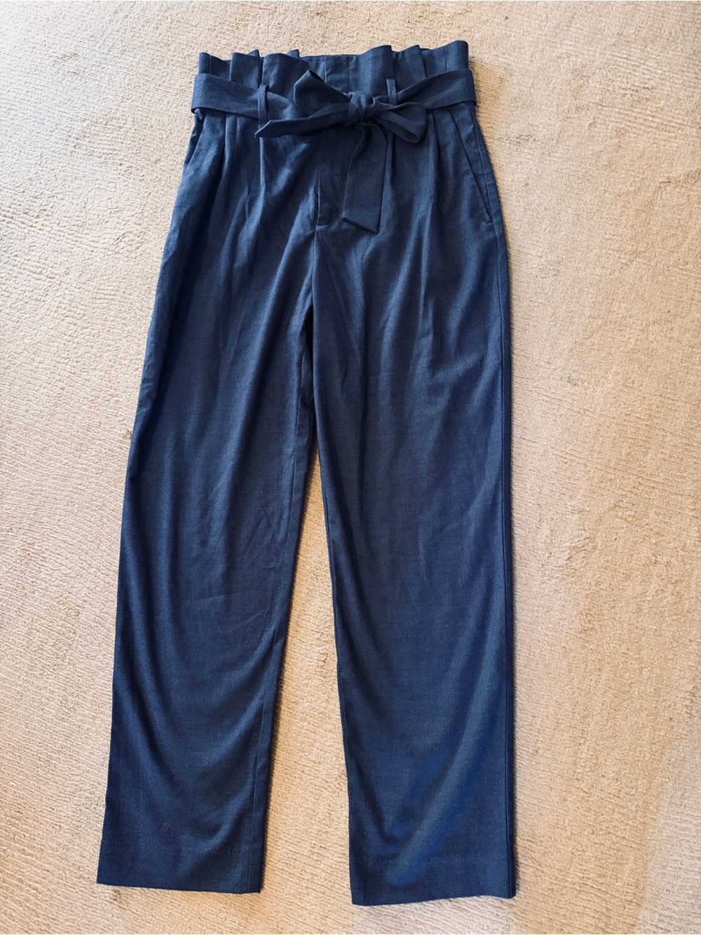 H&M gray High-Waist Tie-Belt Pants